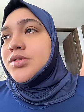 Sweetmuslim01 - video of Sofia licking Lucy's pussy 🥵🥛