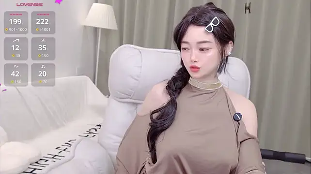 Uikyy1 - 要站在光里 不要光站在那里