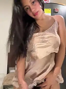 Indialatin - Dildo in pussy
