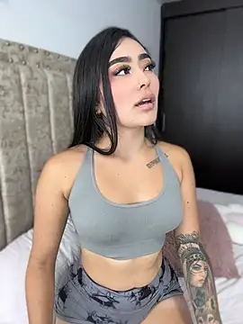EmiilyEvans_ - show machine