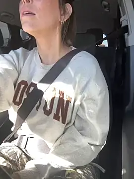 MommyGambit - Titties out, nipples sucked