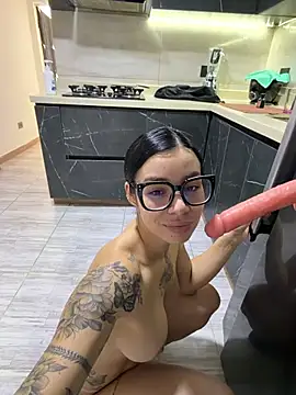 Nathassa_grant_ - Chupa mi polla mi amor