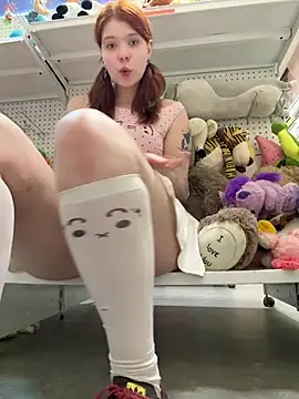 Freaky__Nikki - move panties aside + pinch clit