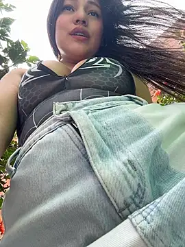 Emily_Gomezz - Play pussy with dildo