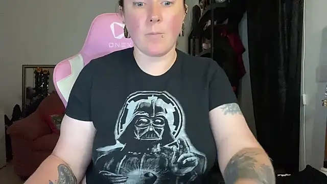 Kisicaxx - fuck my pussyy with HUGE dildo