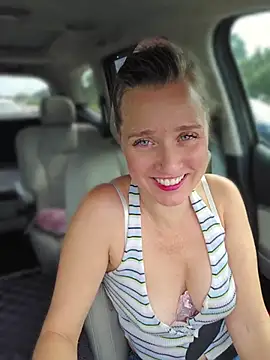 SkyelarSomer - 💃Risky Flash Pussy 😻