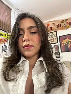 SofiMeza - Take off my clothes and show my lingerie