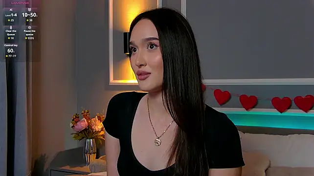 LindaMaxx - suck finger