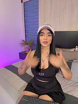 Abriil_cutee - SPANK ASS