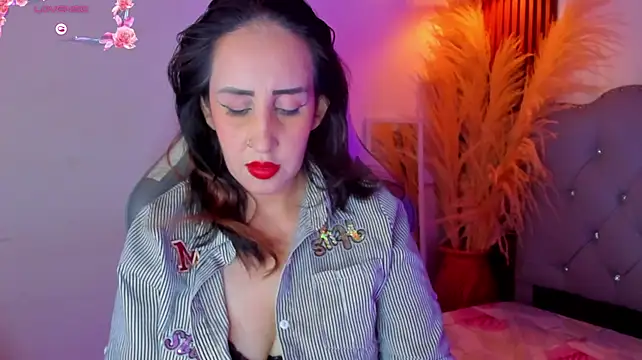 Jadde_hamad - vibrating on my pussy for 10 minutes+nak