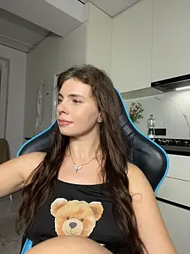 CurlyLara