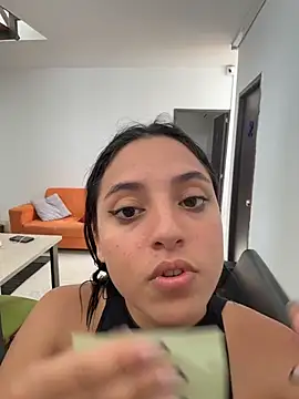 MeggyMae_ - show my pussy + rub clit