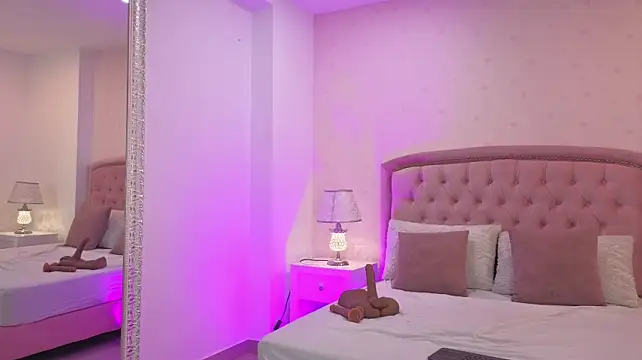 ChloeMoon9 - sensual blowjop + eye contac🧸