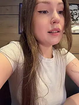Peachy_Dream - blowjob with dildo under table in kfc