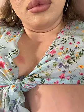 Miss-Tiffaa - last tip boobs photo