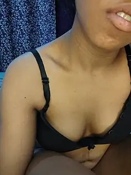 Mini-cutie - Boobs and oil show