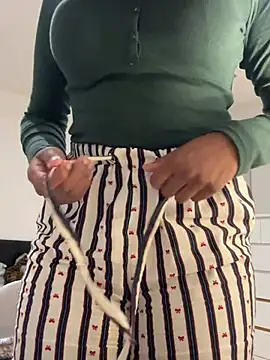 DonnaShy - Lingerie try-on, 3 outfits😘