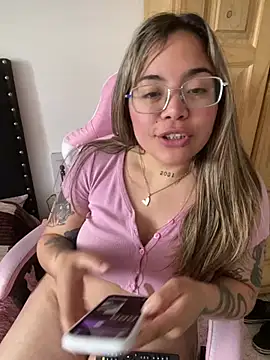 Lindalatina2001 - TETAS REBOTANDO+ACEITE