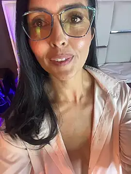 AnikaRose - TOPLESS + SPIT TITS