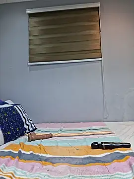 Thasha8 - cum and squirt show