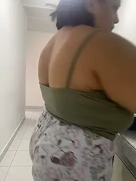 AliceeJoness_ - LET'S GO TO THE SHOWER TODAY