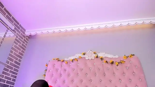 MadissonRey - SPIT ON BOOBS🎃💦 AHEGAO FACE