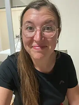 AlinaMeiier - Slap your sexy Ass 6 x 👋