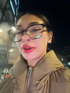 Aria51 - massage boobs&let moans out on street