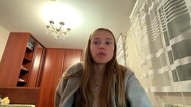 Romy_Grei - show ass