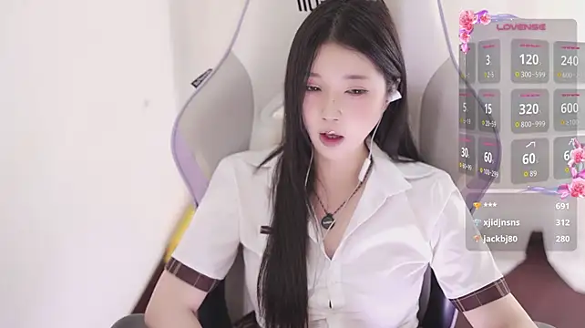 Kitty_baby77 - 完成任务 全裸M腿 5分钟