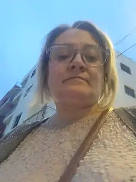 Lady_charlyne - Topless ss haut transparent
