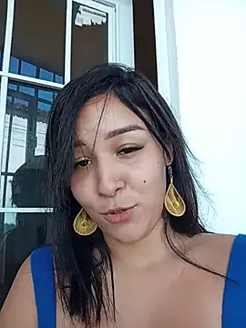 Maluzinha2023 - Enfiar no cuzinho