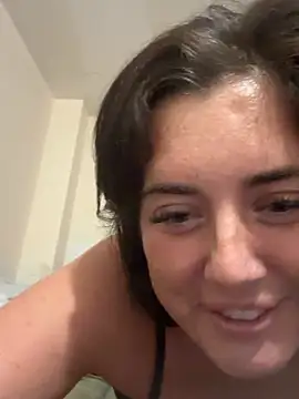 Poisonivyxoxx - BEND OVER RUB ASS😛