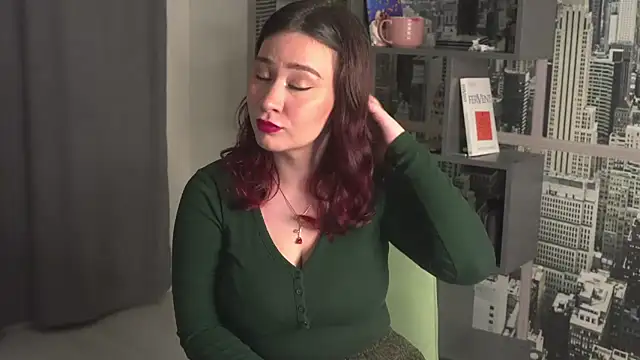 VanessaBarbella - show my tongue close to the camera