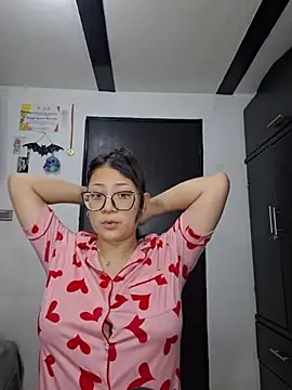 Candy_isita - 3 fingers in my pussy