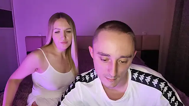 SizzleCouple - Sensual blowjob from Sofia 5 minutes