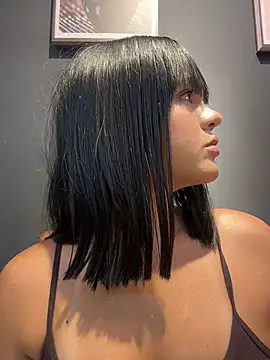 Bella-Ferrer - Show breasts in cafeteria