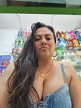 Roxana_sexy_2026 - Touch clitoris