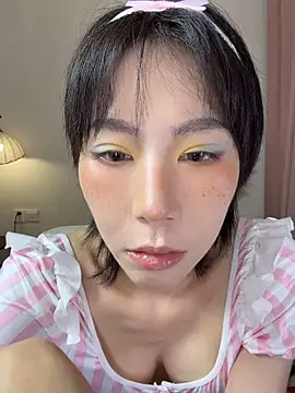 Nanako99 - 坐脸揉胸