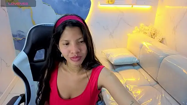 Emily_smith_t - cream in my tits