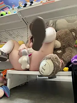 Freaky__Nikki - stick dildo to a shelf and do bj :p
