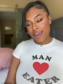 CandyLuxxxx - Bend over and spank my huge ass♥️ vid lt