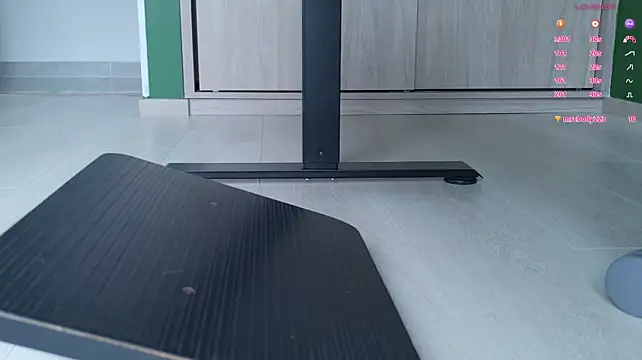 Feetbeth - Barefoot tease