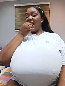 Thasha8 - cum and squirt show
