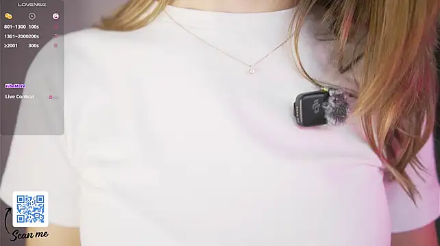 FayeLivingston - squeeze my ass