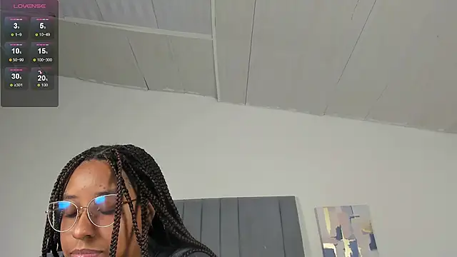 Sophia_Ebony - Play with my lush in clit