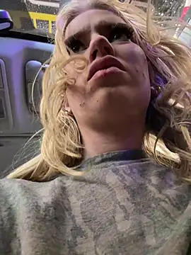 Brittneyyy - take pasties off
