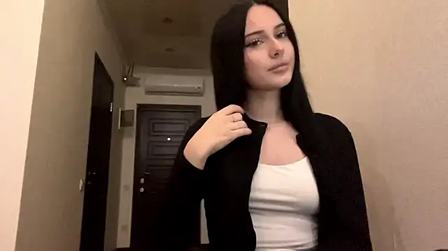 MadlynHales - airkiss for you