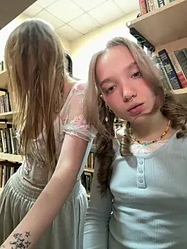 Bambi_lu - Lulu squeeze Jenny's ass NO PANTS DOGGY