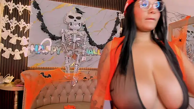 Megan_hugeboobs - SMILE FOR YOU + KISSES 😍🥰
